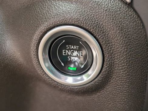 Used 2020 GMC Sierra 1500 SLT image 18