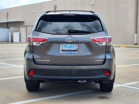 Used 2015 Toyota Highlander Limited FWD image 6