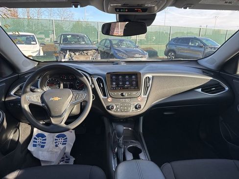 Used 2024 Chevrolet Malibu LT image 15