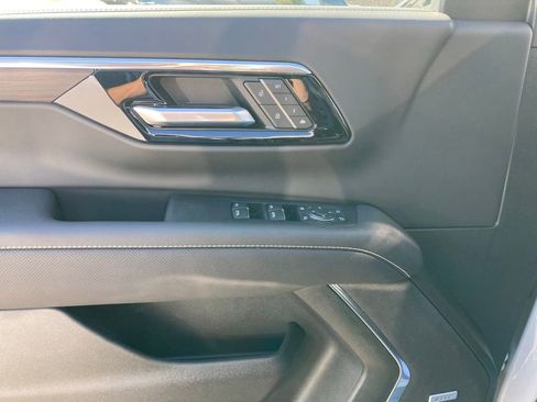 New 2026 Chevrolet Tahoe Premier w/ Sun And Tow Package AWD/4WD image 15