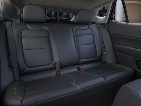 New 2026 Chevrolet Trax ACTIV w/ Sunroof Package FWD image 17