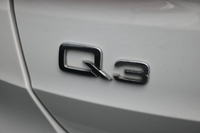 Used 2022 Audi Q3 2.0T Premium AWD/4WD image 16