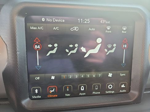 Used 2020 Jeep Wrangler Unlimited Sahara image 16