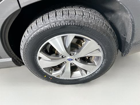 Used 2025 Subaru Ascent Premium AWD/4WD image 11