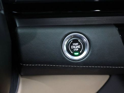 Used 2022 Cadillac Escalade ESV Premium Luxury w/ Performance Package image 18