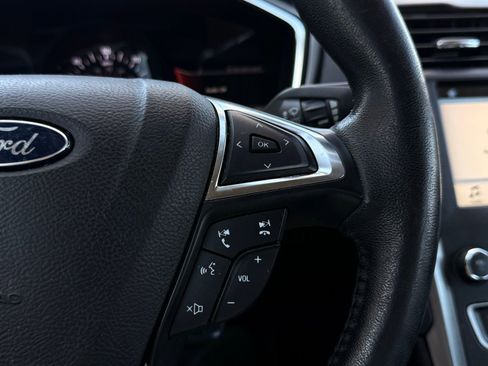 Used 2018 Ford Fusion SE w/ Equipment Group 602A image 30