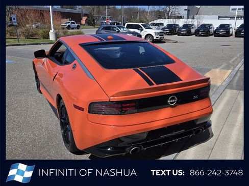 Used 2024 Nissan Z Performance w/ Heritage Edition RWD image 11