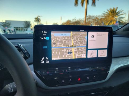 Used 2023 Volkswagen ID.4 S image 22