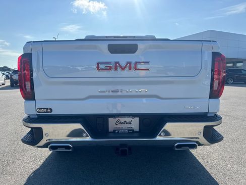 New 2026 GMC Sierra 1500 SLT w/ SLT Premium Plus Package AWD/4WD image 5