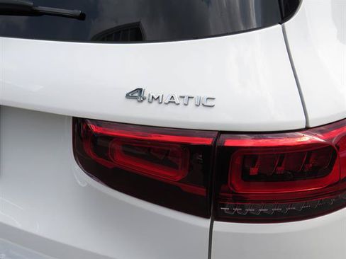 Certified 2020 Mercedes-Benz GLB 250 4MATIC image 27