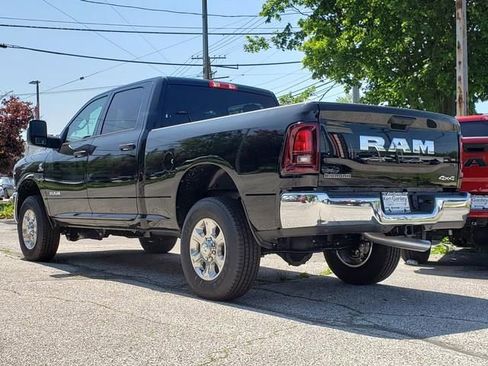 New 2026 RAM 2500 Big Horn AWD/4WD image 3