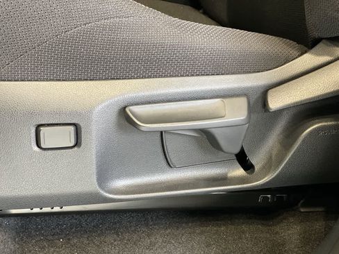 Used 2025 Toyota 4Runner SR5 image 14