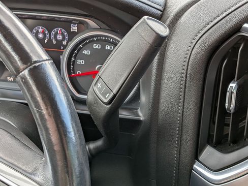 Used 2020 Chevrolet Silverado 1500 LTZ AWD/4WD image 28