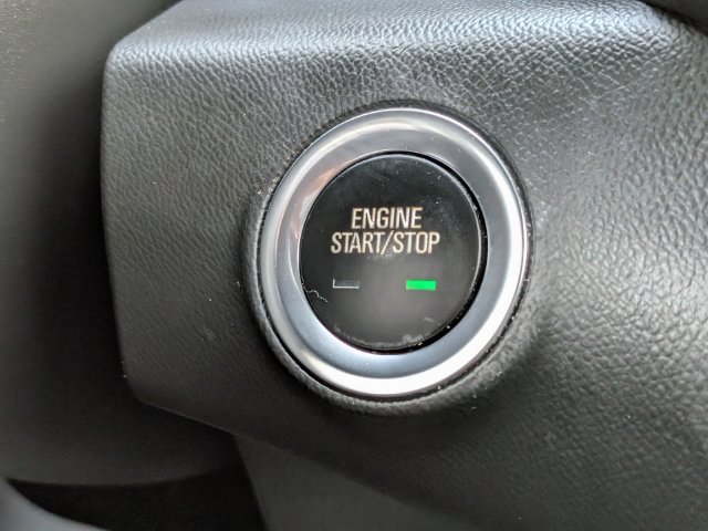 Used 2022 GMC Terrain SLT w/ Infotainment Package II FWD image 30
