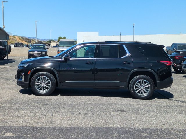 Used 2023 Chevrolet Traverse LT w/ LPO, Cargo Package FWD image 5