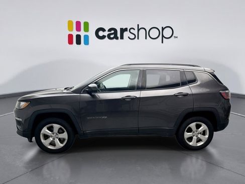 Used 2019 Jeep Compass Latitude w/ Cold Weather Group AWD/4WD image 2