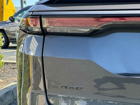 New 2025 Jeep Wagoneer S Launch Edition image 23