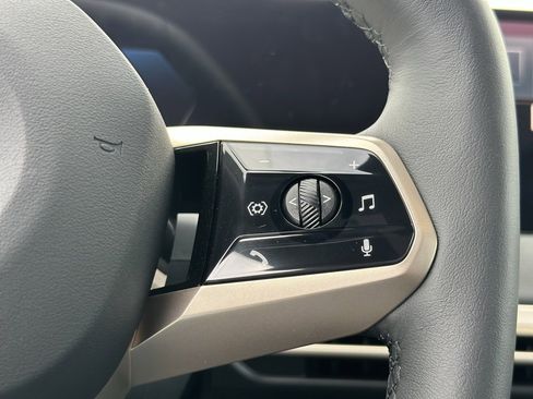 New 2026 BMW iX xDrive45 image 30