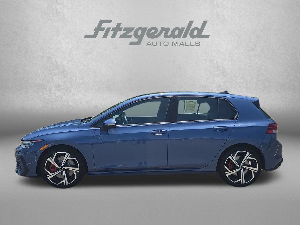 Used 2026 Volkswagen GTI SE FWD image 4