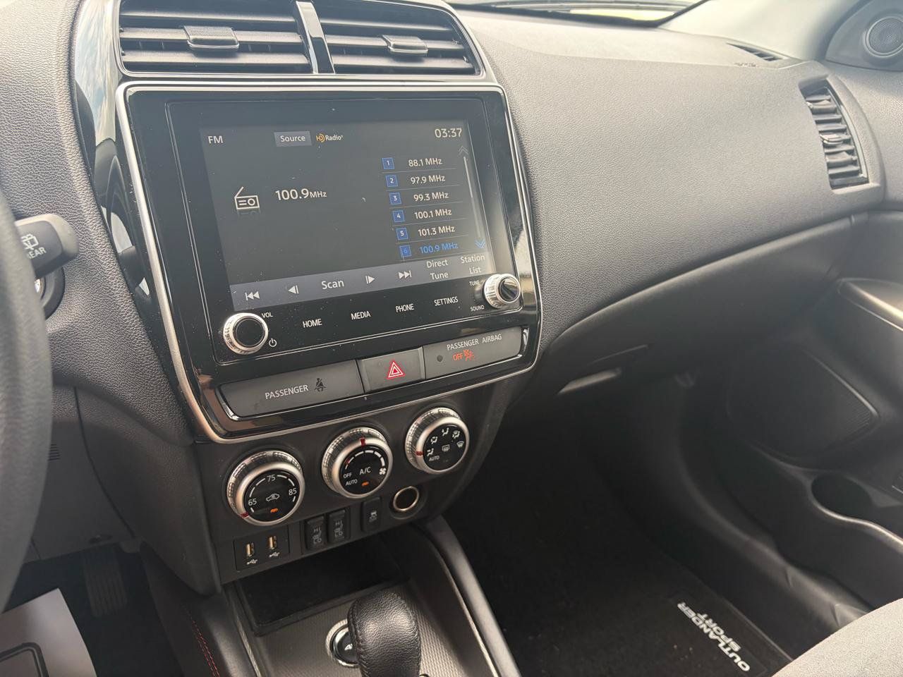 Used 2024 Mitsubishi Outlander Sport SE AWD/4WD image 15