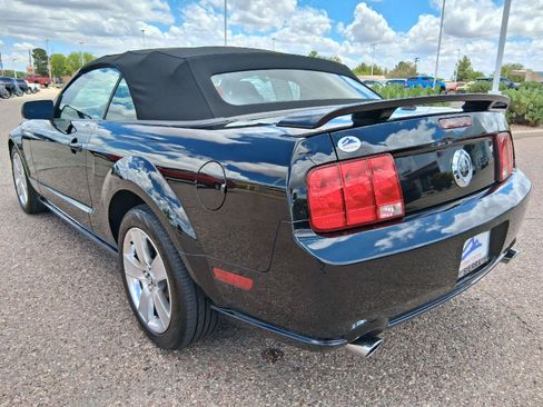 Used 2007 Ford Mustang GT RWD image 4