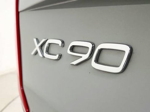 Used 2025 Volvo XC90 B6 Plus w/ Protection Package Premier AWD/4WD image 33