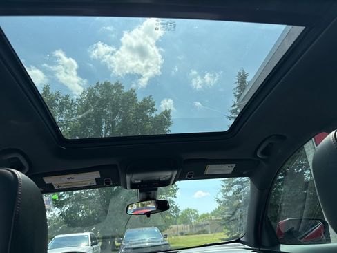 Used 2023 Chevrolet Equinox RS w/ RS Leather Package image 42