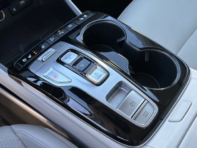 Certified 2022 Hyundai Tucson Limited FWD image 34