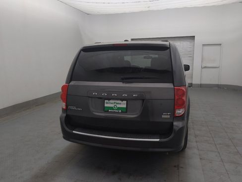 Used 2017 Dodge Grand Caravan GT image 7