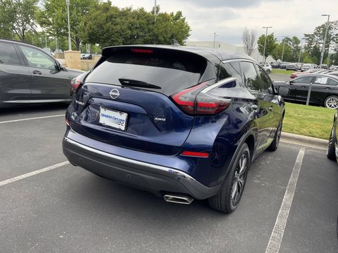 Used 2023 Nissan Murano S AWD/4WD image 23