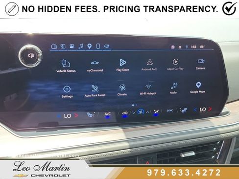 Used 2025 Chevrolet Suburban LT RWD image 25