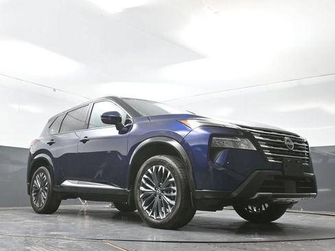 Used 2026 Nissan Rogue Platinum w/ Platinum Premium Package AWD/4WD image 26