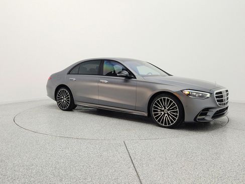 Certified 2023 Mercedes-Benz S 580 4MATIC Sedan image 3