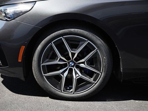 New 2027 BMW i5 eDrive40 RWD image 8