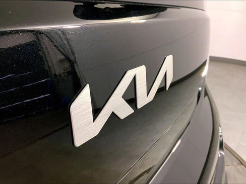 Used 2025 Kia Soul LX image 29