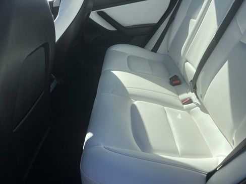 Used 2020 Tesla Model 3 Long Range image 21