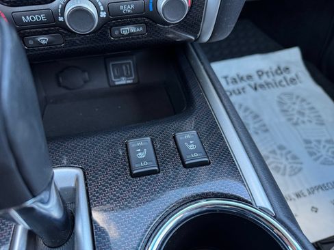 Used 2020 Nissan Pathfinder SL AWD/4WD image 5