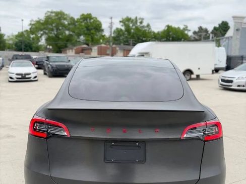 Used 2022 Tesla Model Y Performance AWD/4WD image 6