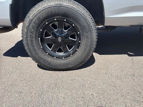 Used 2013 RAM 1500 Classic SLT RWD image 32