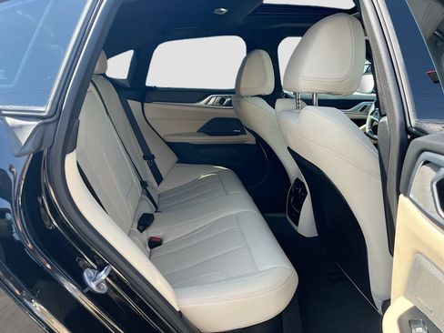 Used 2025 BMW i4 eDrive40 w/ Premium Package RWD image 29