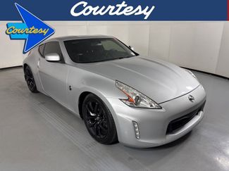 Used 2017 Nissan 370Z Coupe video 1
