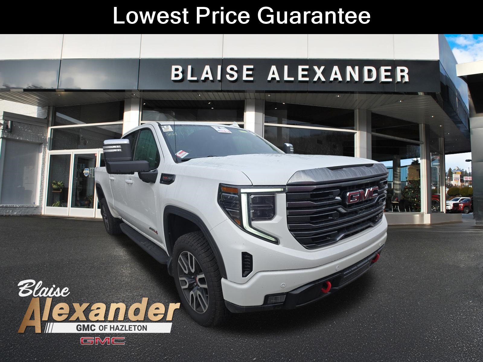 Used 2024 GMC Sierra 1500 AT4 w/ Technology Package AWD/4WD image 1