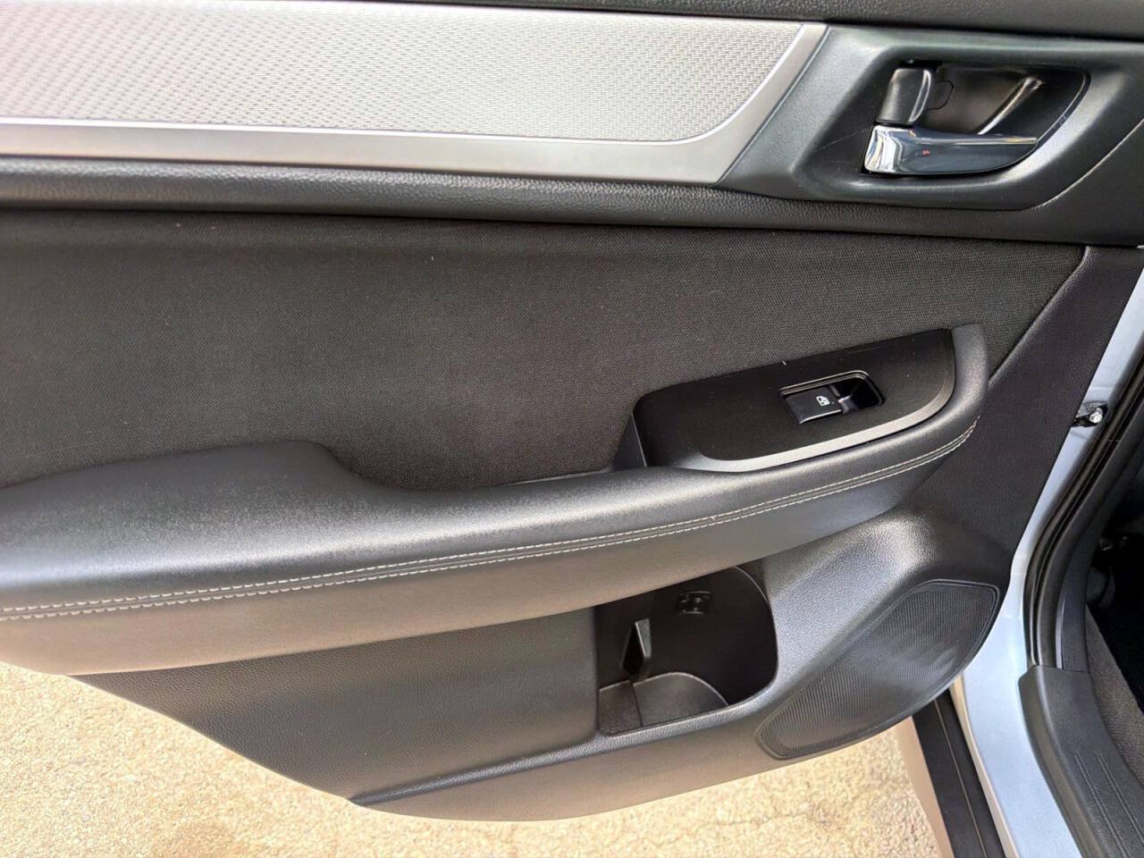Used 2016 Subaru Outback 2.5i Premium AWD/4WD image 15