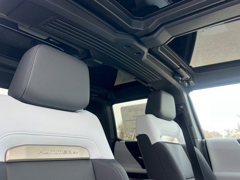 New 2025 GMC Hummer EV 3X image 13