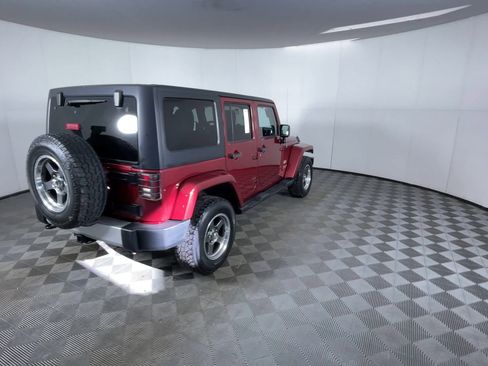 Used 2012 Jeep Wrangler Unlimited Sahara w/ Connectivity Group image 8