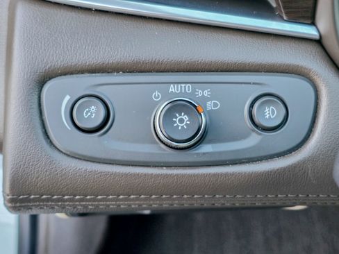 Used 2017 Buick LaCrosse Preferred image 45