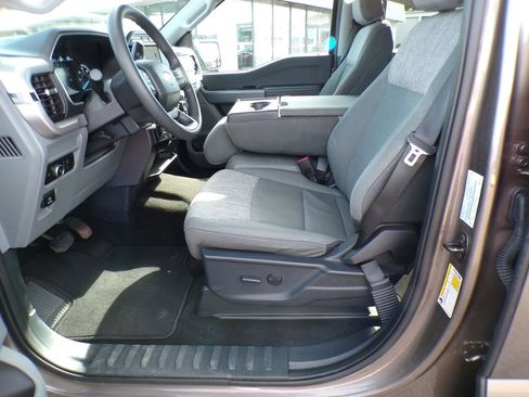 Used 2023 Ford F150 XLT image 12