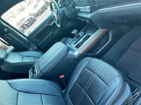 Used 2024 Chevrolet Silverado 1500 High Country image 29