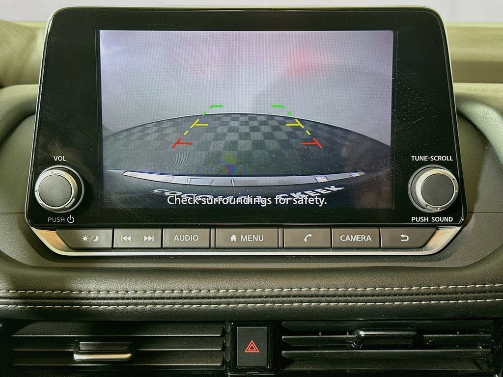 Used 2023 Nissan Rogue SV FWD image 25