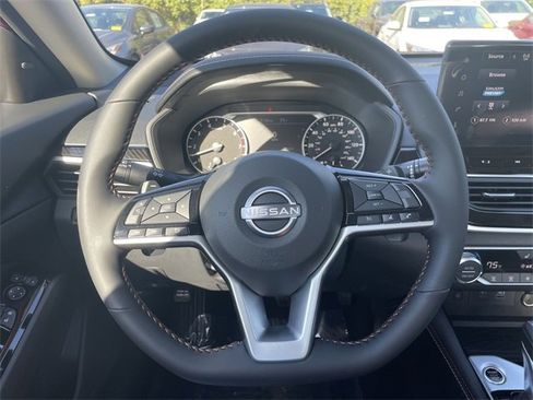 New 2025 Nissan Altima 2.5 SR w/ SR Premium Package image 30